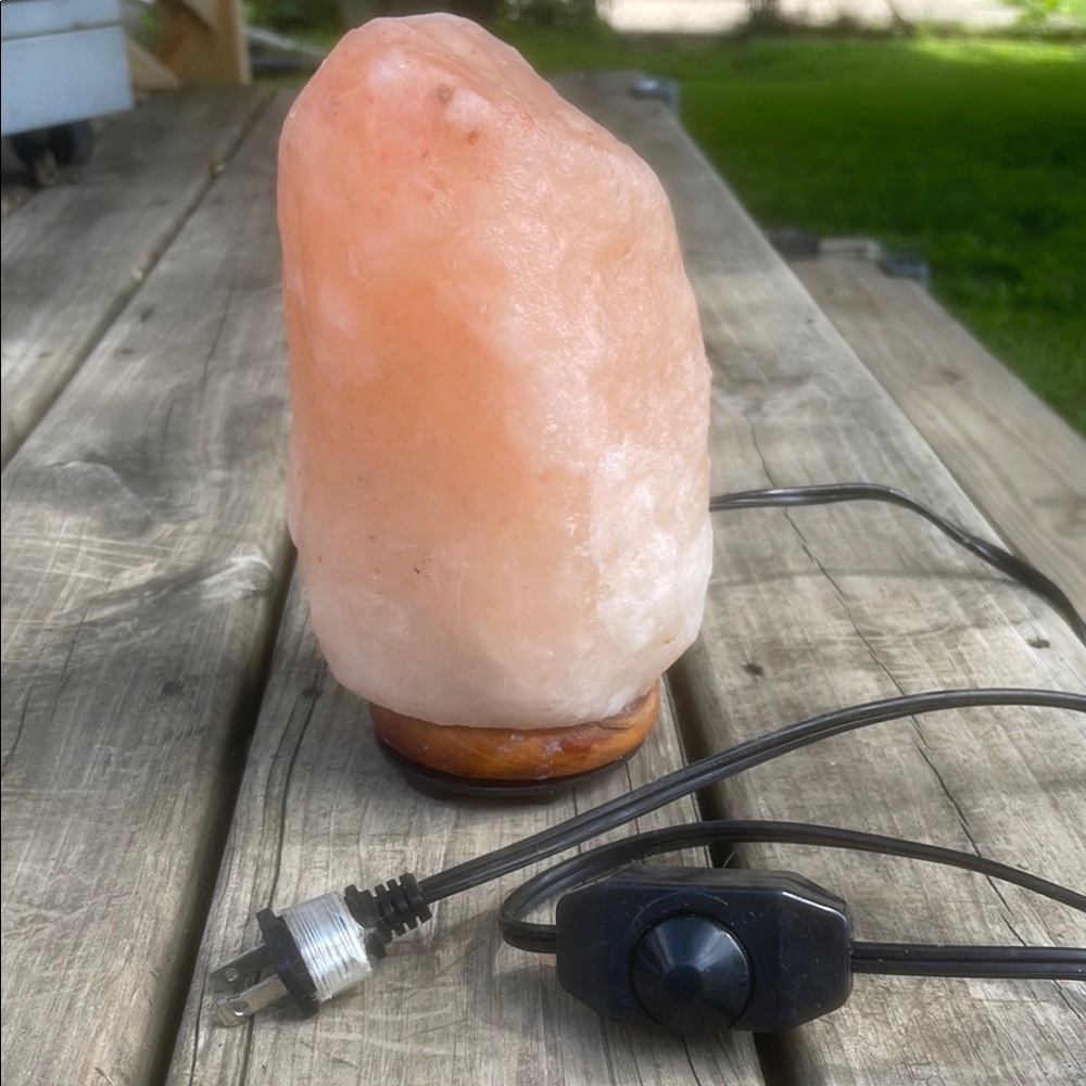 Himalayan Salt Lamp - Pink Glow